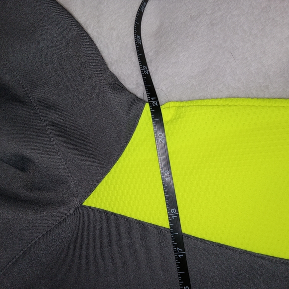 NWT Under Armour MSU 1/4 Zip Pullover Jacket Adult XL Semi Fit Missouri Bears - Picture 10 of 16